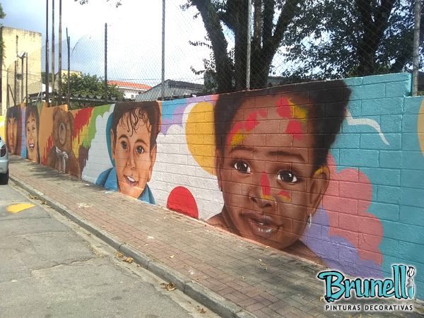Grafites em escolas infantis