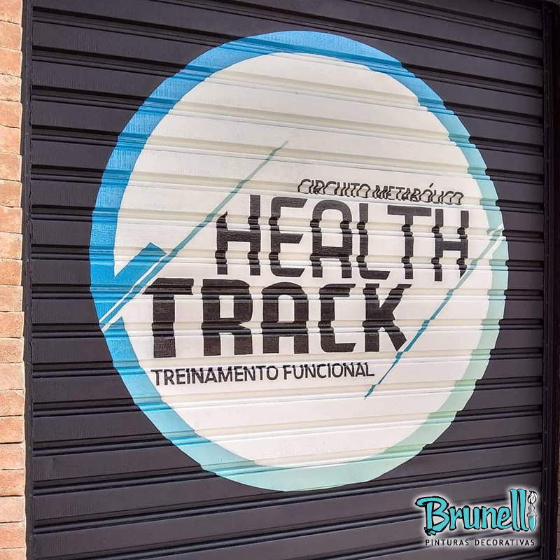 Letreiro em porta de ao Academia health track