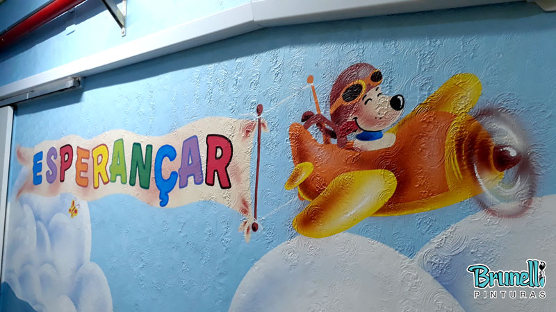 Pintura em escola infantil